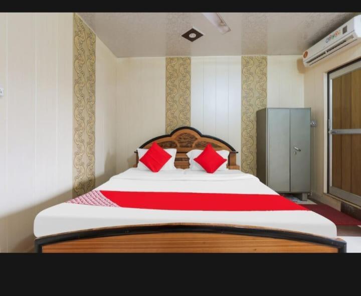 Hotel Chitrarth & Party Lawn Haldwāni エクステリア 写真